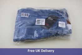 Levis Women's 725 High Rise BootCut Jeans, W30, L32, Light Blue