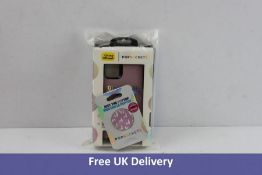 Three iphone 11 accessories to Include 1x Otterbox Alpha Glass Screen Protector, 1x Otterbox Popsock