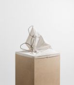 Georg Herold. ”Modell für viel Kokain in der Hose”. 1990