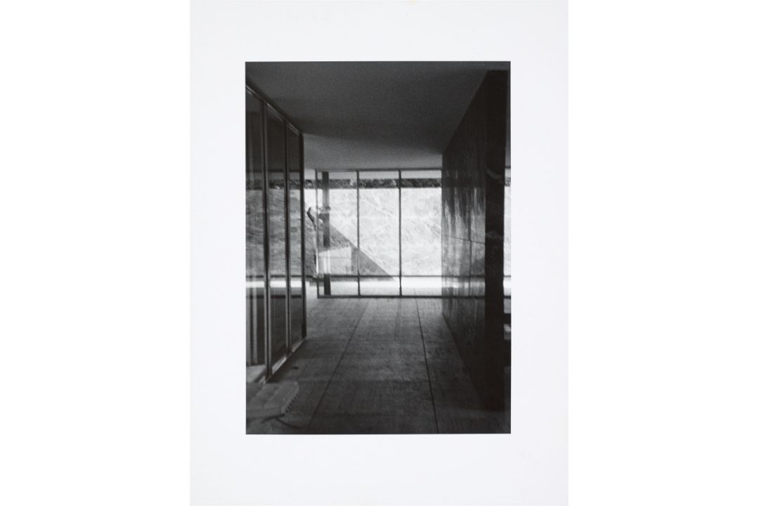Günther Förg. „Barcelona Pavillon“. 1989 - Bild 9 aus 11