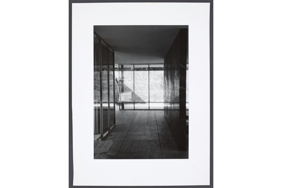 Günther Förg. „Barcelona Pavillon“. 1989 - Bild 10 aus 11