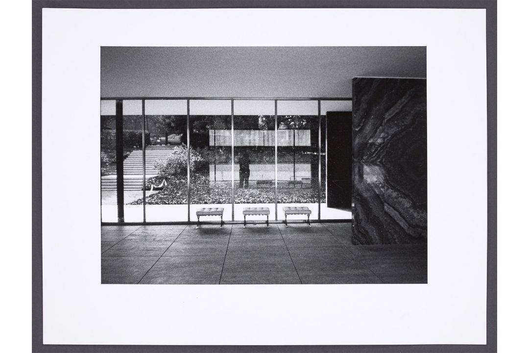 Günther Förg. „Barcelona Pavillon“. 1989 - Bild 3 aus 11