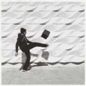 Robin Rhode. ”Kicking the Square”. 2014