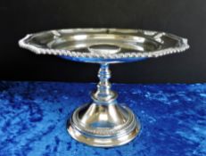 Vintage Silver Plate Cake/Fruit Stand Centrepiece