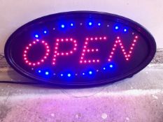 LED 