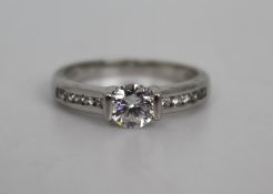Diamond Style Silver Ring with Diamond Style Shoulders