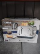 Tower Infinity 4-Slice Toaster, Stainless Steel, 1800 W. RRP £44.99 - Grade U