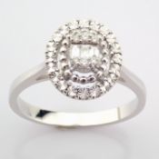 Certificated 14K White Gold Diamond Ring