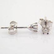 Certificated 14K White Gold Diamond Earring