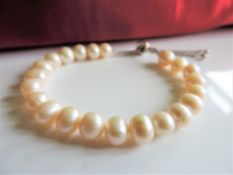 Cultured Pearl Bracelet New with Gift Pouch
