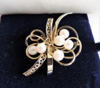Vintage Gold on Silver Cultured Pearl Brooch.