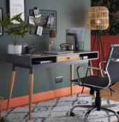 (Mz) 1x Dave The Office Desk RRP £150. (H75x W120x D53cm)