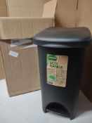 Addis Eco Made from 100% Plastic Family Kitchen Pedal Bin. RRP £19.99 - Grade U