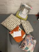 Cushions and throws