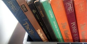 A collection of 17 x vinyl box sets.