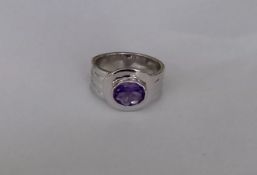 Sterling Silver Ring with Amethyst.
