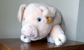 Vintage Steiff Sitting Pig. 072390 50cm