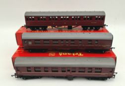 Model Train Tri-ang 00 Scale Rolling Stock in Original Boxes Model Train Tri-ang 00 Scale Rolling
