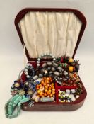 Vintage Musical Jewellery Box and Contents Vintage Musical Jewellery Box and Contents.Part of a