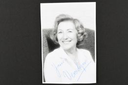 VERA LYNN (1917-2020) Original signature