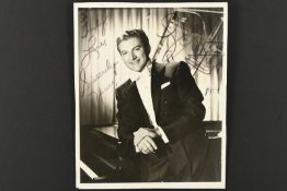 LIBERACE (1919-1987) Original signature
