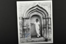 JOAN BAEZ Original signature