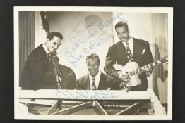 NAT KING COLE (1919-1965) Original signature