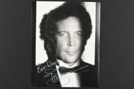 TOM JONES Original signature