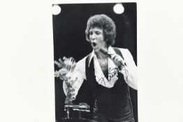 TOM JONES Original signature