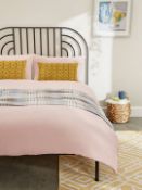 Pallet of Raw Customer Returns - Category - STANDARD HOME FURNISHINGS - P100083181