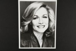 JESSICA SAVITCH Original signature