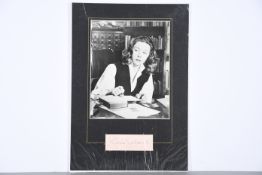 GLORIA GRAHAME Original signature