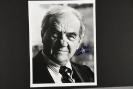 KARL MALDEN Original signature