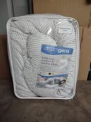 Dreamgenii Pregnancy Pillow. RRP £55.00 - GRADE U