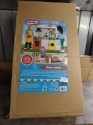 Little Tikes Deluxe Kitchen. RRP £180.00 - GRADE U