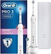 (R10J) 3x OralB Electric Toothbrushes To Include2x Pro1 RRP £60 Each & 1x Pro3 RRP £90