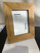 24 x oak veneer pic frames 7x5 and 4x 6