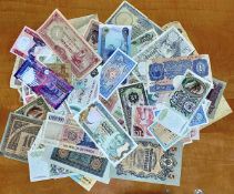 100+ World Banknotes