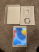 NO VAT - Apple iPad 7th Gen. 32GB, Wi-Fi, 10.2 in - Gold - READ DESCRIPTION