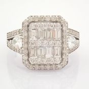 14K White Gold Diamond Ring (Total 1.65 Ct. Stone)