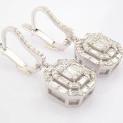 14K White Gold Diamond Earring (Total 0.93 Ct. Stone)