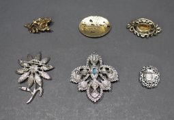 Collection of 6 Brooches