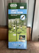 Gardman Complete Feeding Station Kit. RRP £29.99 - Grade U