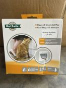 Staywell¨ Manual 4-Way Locking Classic Cat Flap. RRP £20.99 - Grade U