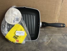 Argos Home 24cm Non Stick Aluminium Griddle Pan. RRP £10.00 - GRADE U