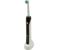 (7I) 3x Braun Oral-B Electric Toothbrush Items. 2x Pro 2 2500N With Travel Case (1x No Box). 1x Vit