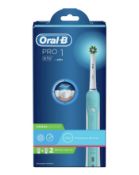 (7I) 2x Oral-B Electric Toothbrushes – New Items. 1x Oral-B Pro 1 670. 1x Oral-B Pro 1 600.