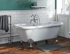 RRP £500. 1700 x 850mm The Bath Co. Traditional double ended roll top bath. Appears New Unused With
