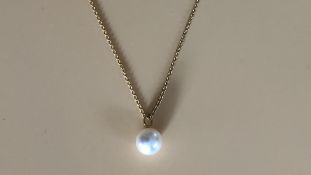 Akoya Pearl Pendant on 18carat Yellow Gold Necklace