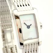 Gucci / 8600L - Lady's Steel Wrist Watch